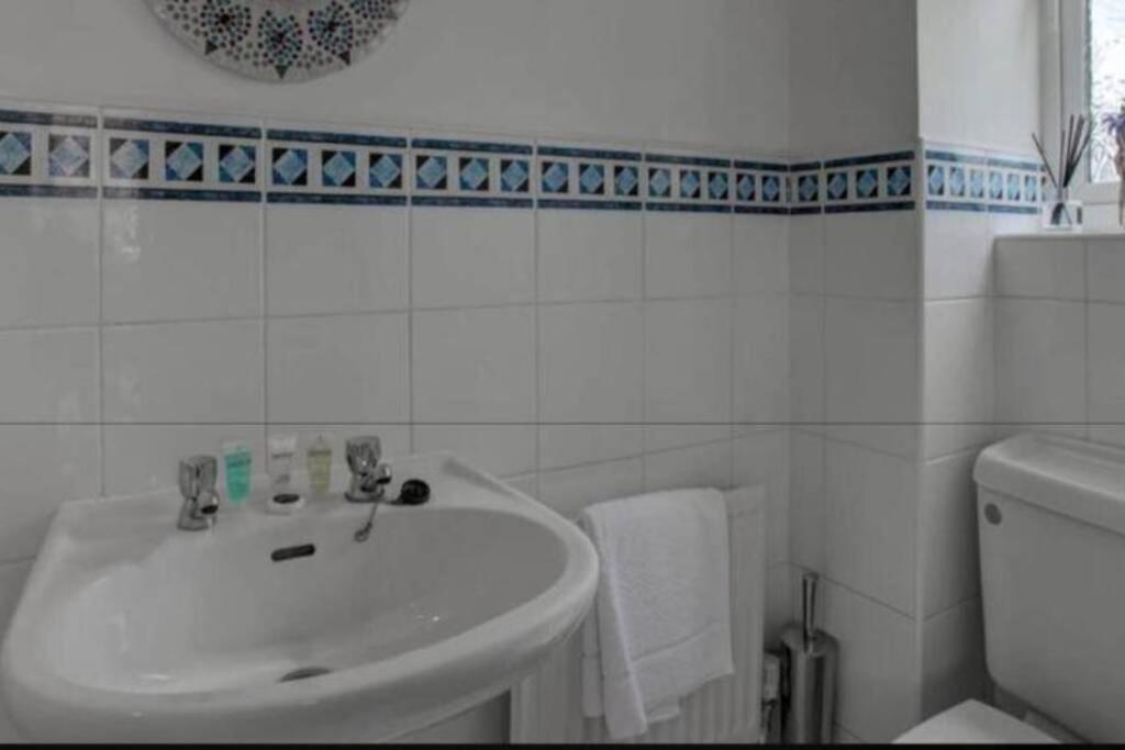 Luxury 4 Bedroom House Manchester Buitenkant foto